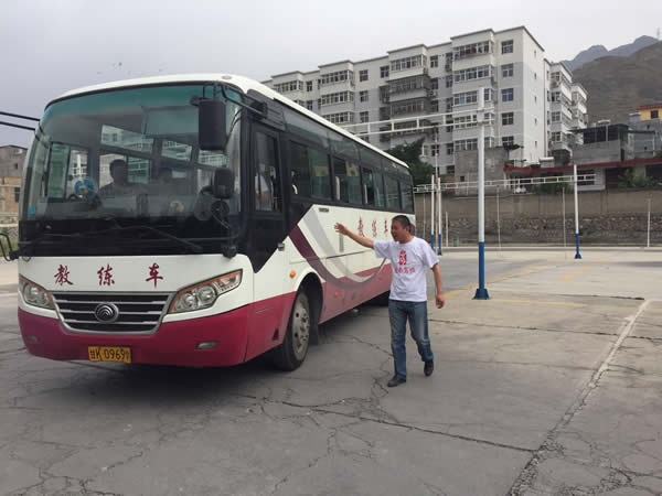 做到兩點(diǎn)，輕松考試，順利拿證