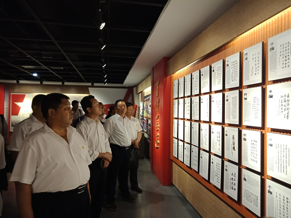 隴運集團公司黨委開展“不忘初心、牢記使命”紀念建黨98周年主題黨日活動