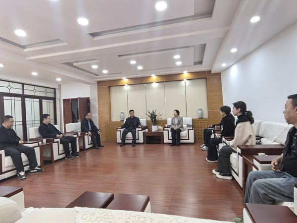 隴運(yùn)集團(tuán)潤(rùn)華旅游客運(yùn)公司、晟游天下旅行社與隴南師范學(xué)院歷史文化與旅游學(xué)院達(dá)成見習(xí)合作意向
